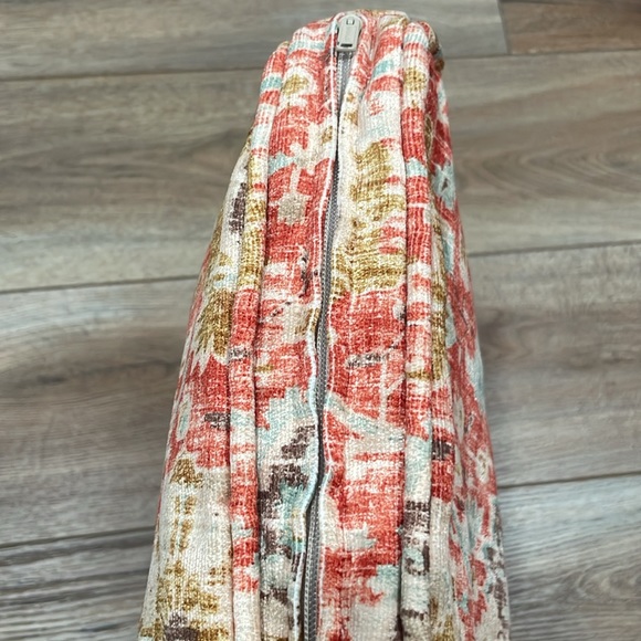 Set of 2 Boho accent pillows - covers only - no inserts. - Picture 4 of 5